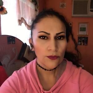 Meet your Posher, Monica